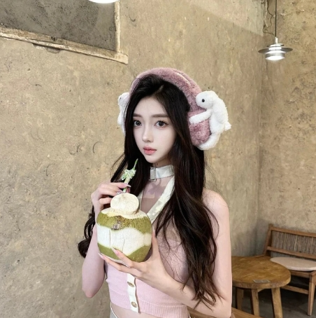 13De Marzo Earmuff (01)