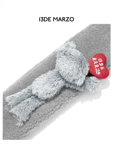 13De Marzo Scarf BlankRoom