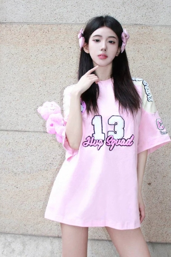 13De Marzo T-Shirt Hug Squad Pink BlankRoom