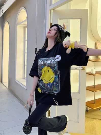 13DE MARZO T-SHIRT SMILEY BLACK BlankRoom