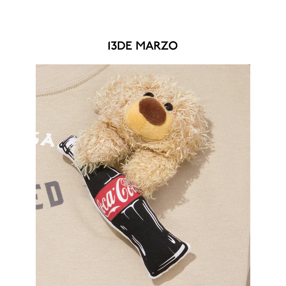 áo thun 13De Marzo X Coca-Cola Bear Layered Logo T-Shirt Khaki BlankRoom Authentic