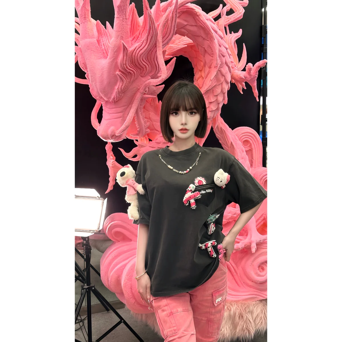 áo thun 13De Marzo X Hello Kitty Plush Cake Letter T-Shirt Black Authentic tại Hà nội, Sài Gòn, Tp HCM, Việt Nam.