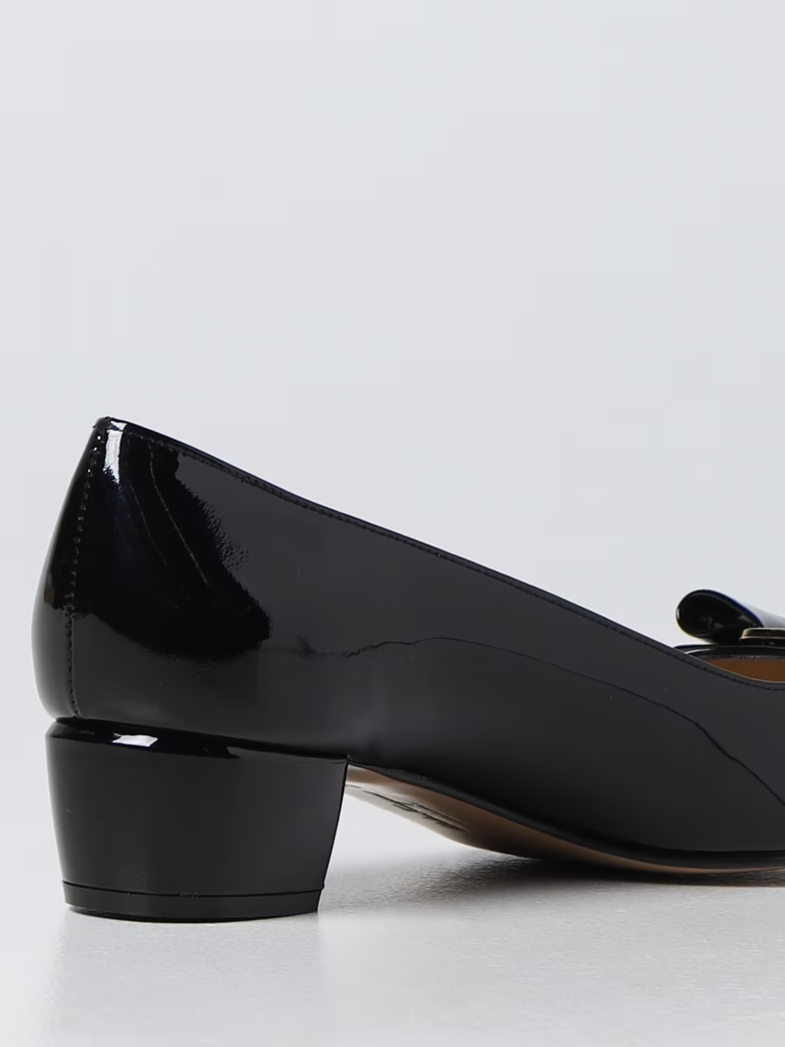 SALVATONE FERRAGAMO PUMPS