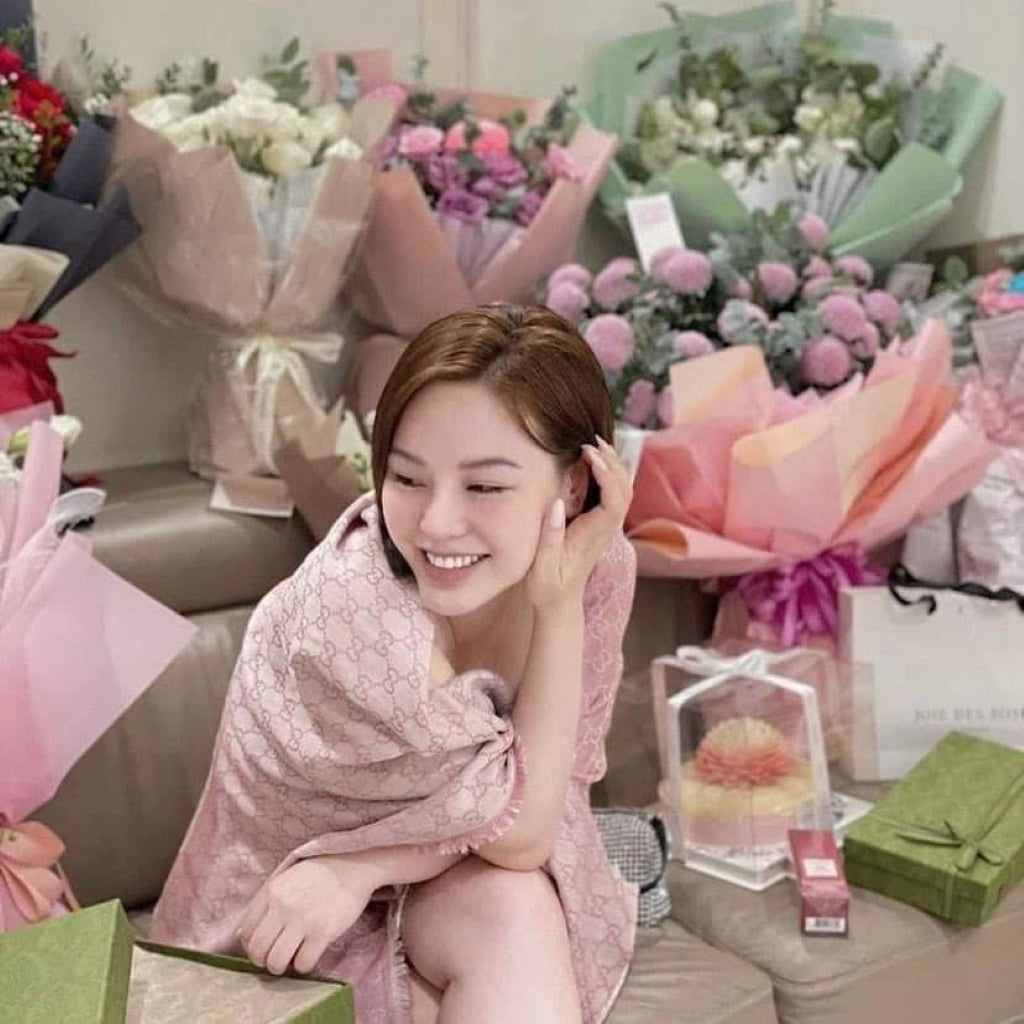 khăn vuông GUCCI SCARF PINK hàng hiệu chính hãng Authentic 281942 3G704 6978