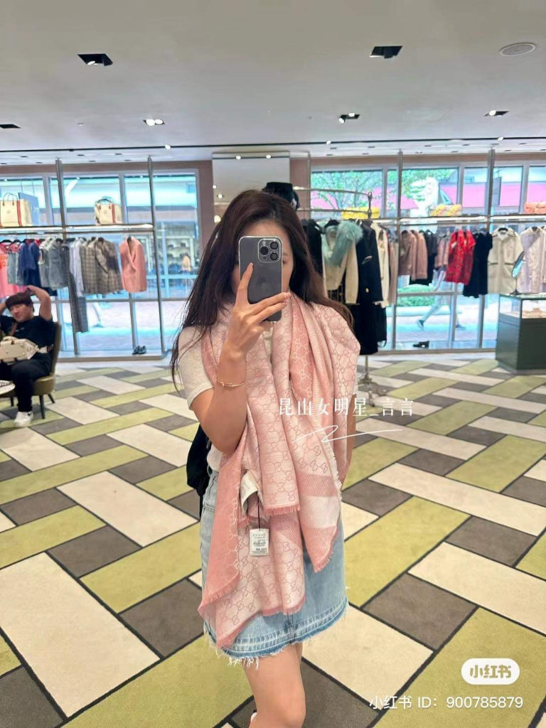 khăn vuông GUCCI SCARF PINK hàng hiệu chính hãng Authentic 281942 3G704 6978