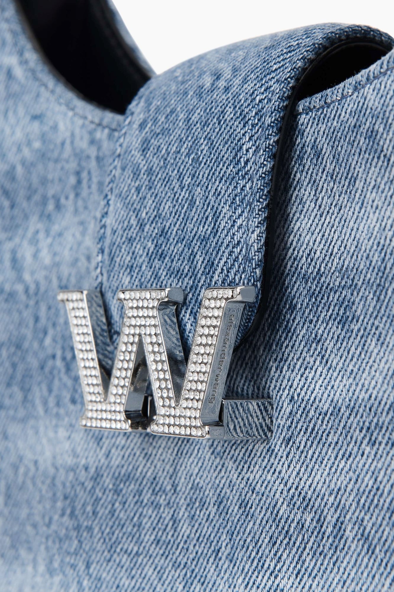 chi tiết cận chất liệu túi