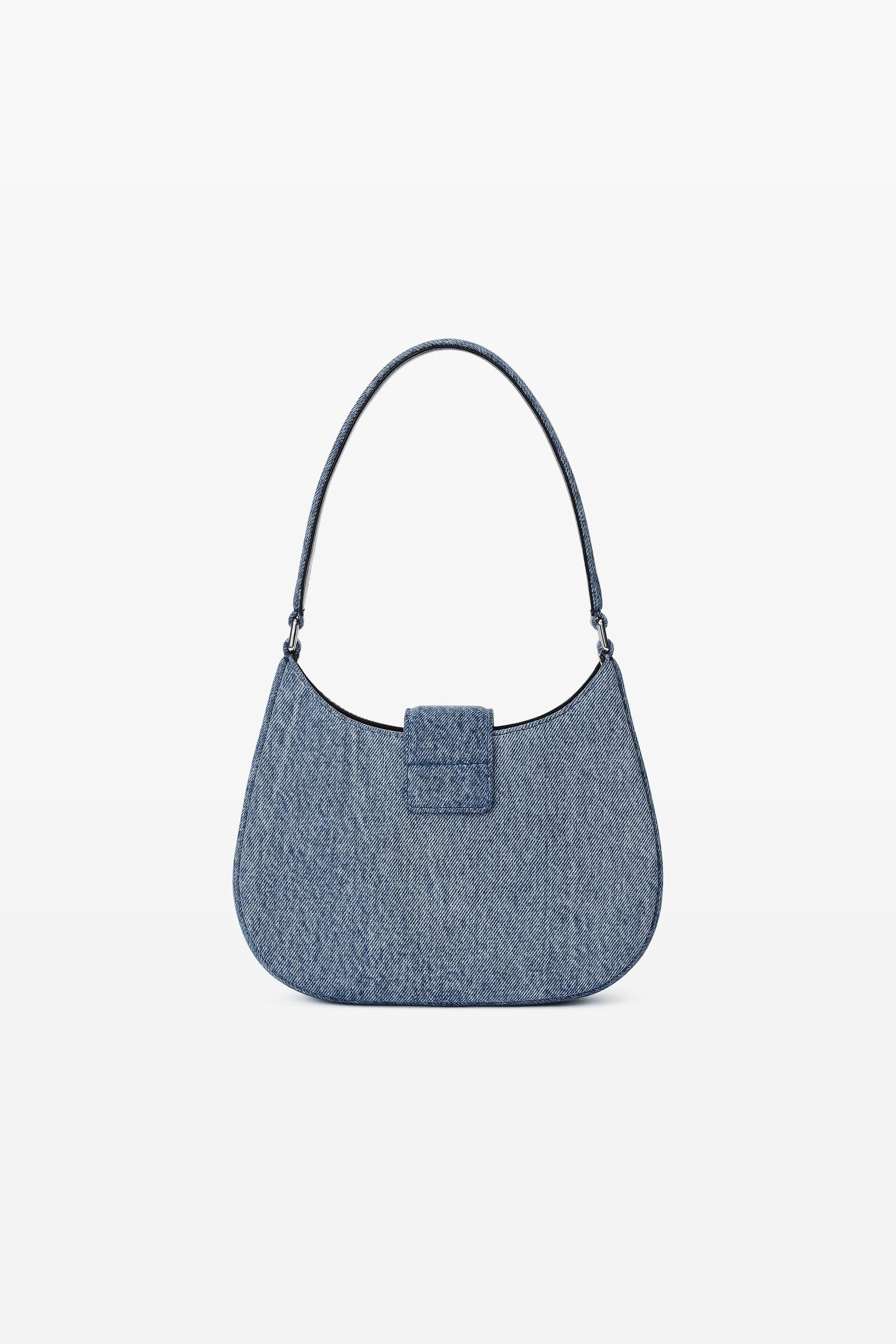 mặt đằng sau túi