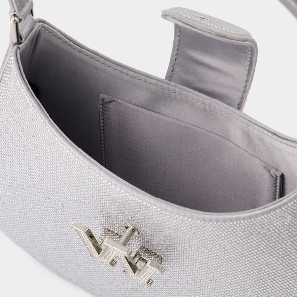 mặt bên trong của túi