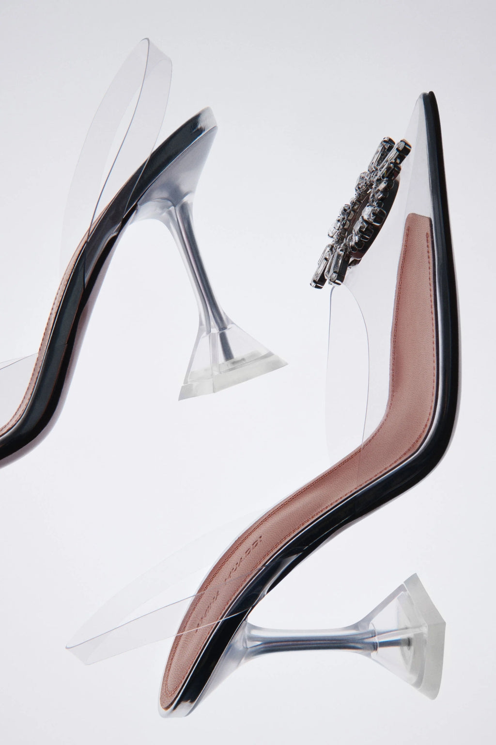 AMINA MUADDI BEGUM GLASS SLING hàng hiệu chính hãng Authentic có tại BlankRoom Hà Nội, Việt Nam.