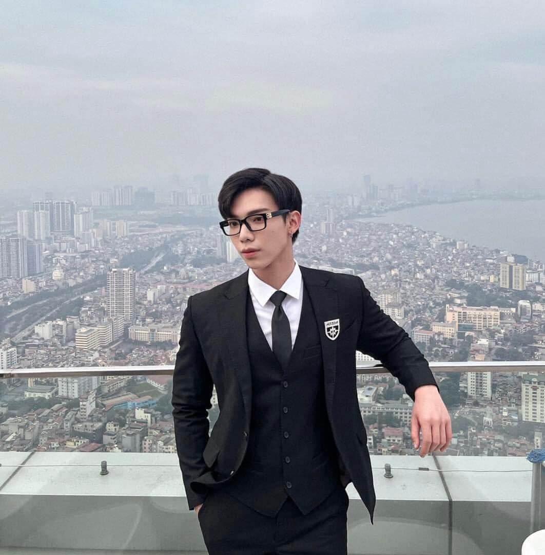 BALENCIAGA GLASSES (09) - Blank Room