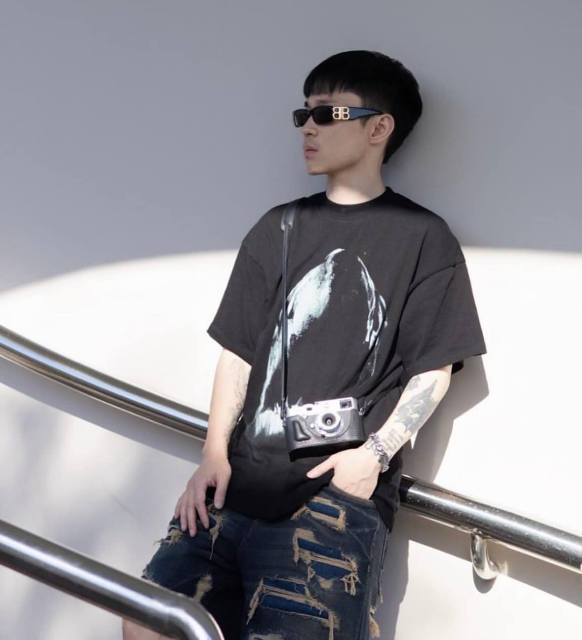 nam mang kính BALENCIAGA BB0096S 001 DYNASTY BLACK SUNGLASSES 621643T00011000