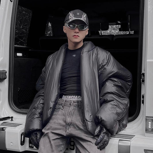 Sơn Tùng M-TP đeo kính BALENCIAGA BB0157S 004 SWIFT OVAL SUNGLASSES IN SILVER 658745T00071402