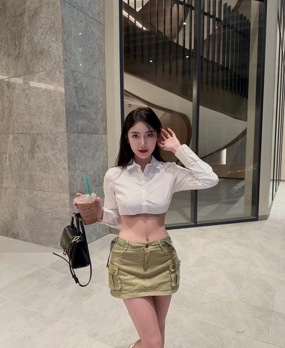 tổng thể túi túi BALENCIAGA HOURGLASS XS HANDBAG BOX IN BLACK 5928331QJ4M1000