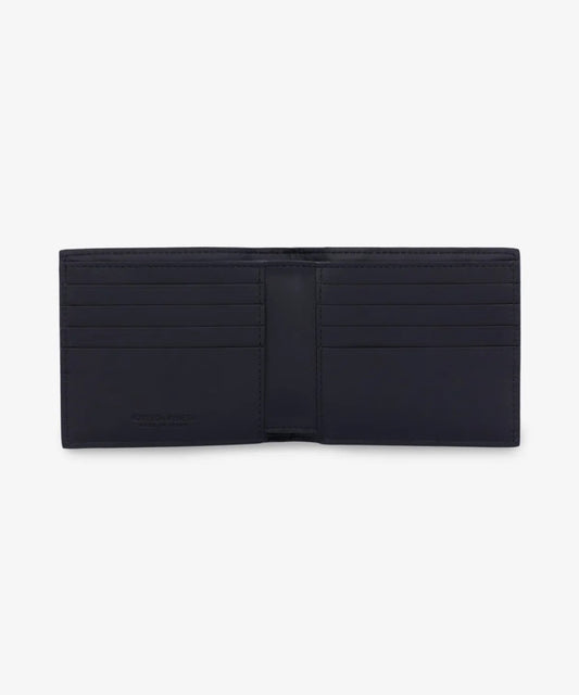 mặt bên trong ví