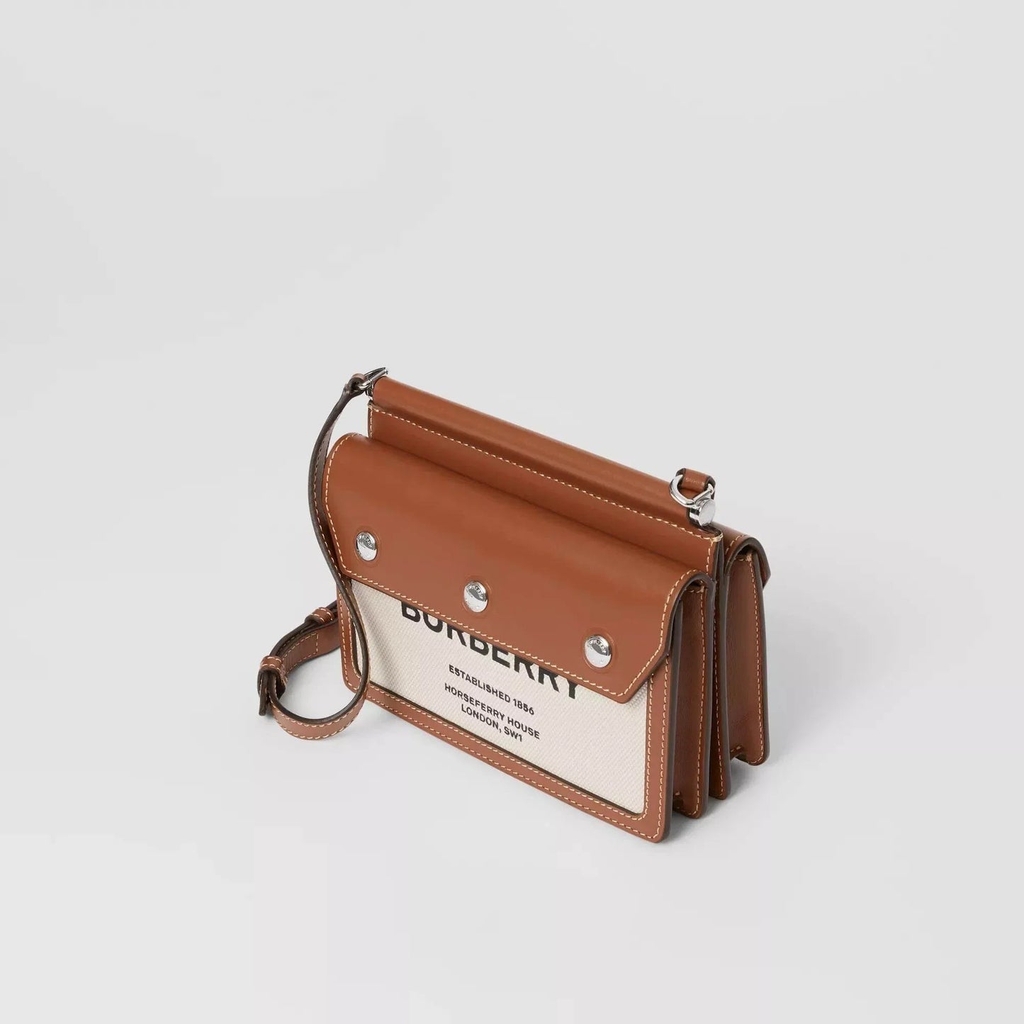 BURBERRY BAG (02) - Blank Room