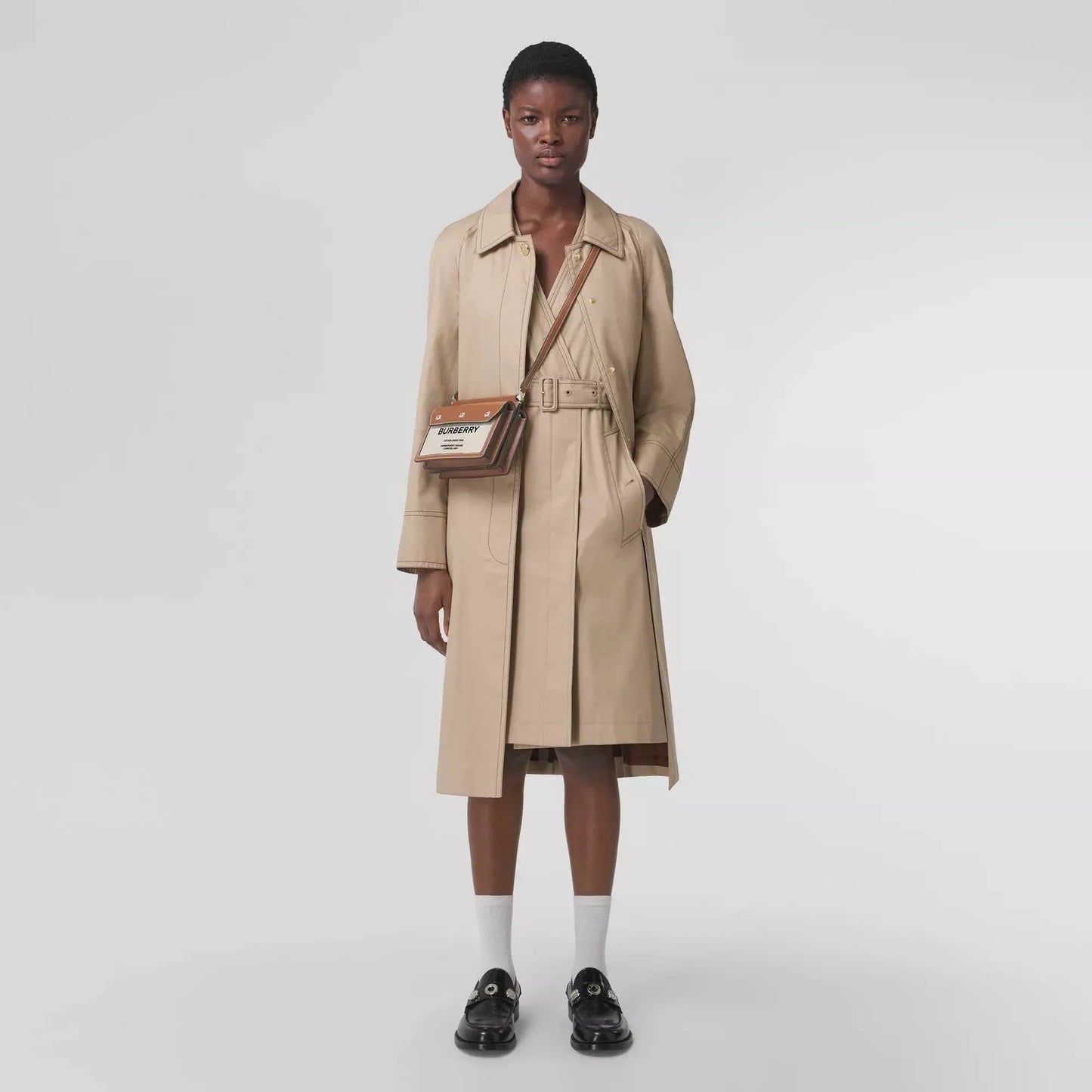 BURBERRY BAG (02) - Blank Room