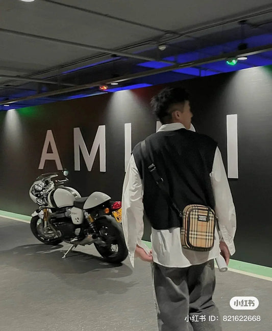 BURBERRY BAG (13) - Blank Room