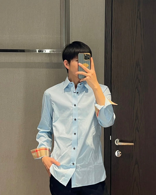 wearing Burberry Cambridge Aboyd Long-Sleeve Shirts In Pale Blue 80667661