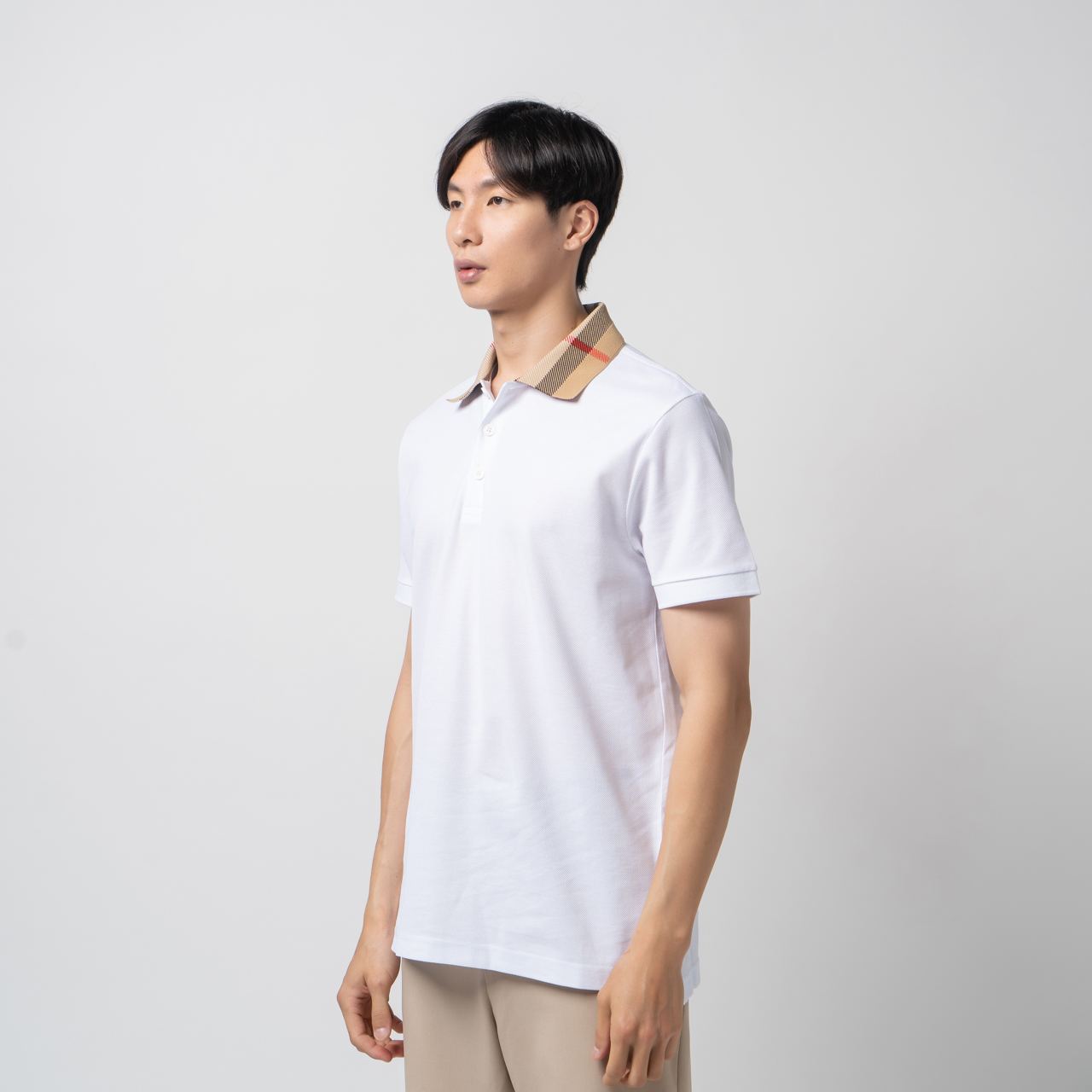 nam mặc áo Burberry Check Collar Cotton Polo Shirt In White 80716211