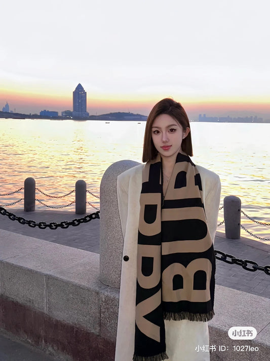wearing BURBERRY BEIGE LOGO JACQUARD WOOL SCARF 8057147