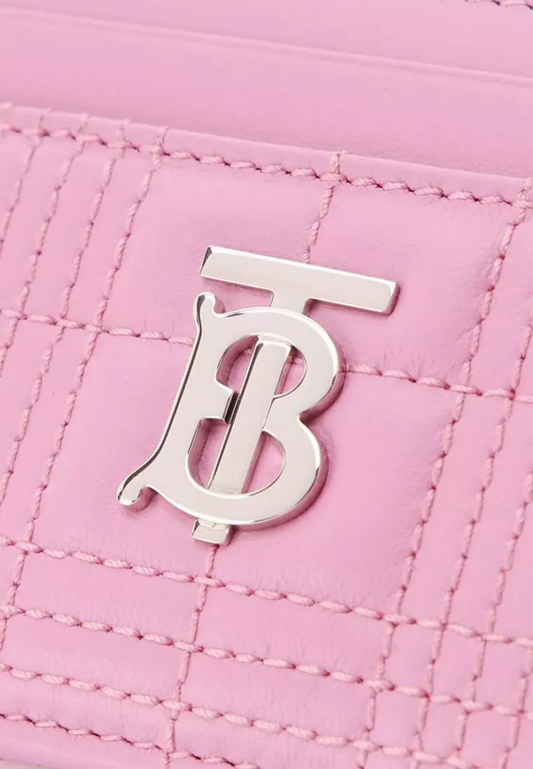 chi tiết logo của ví đựng thẻ