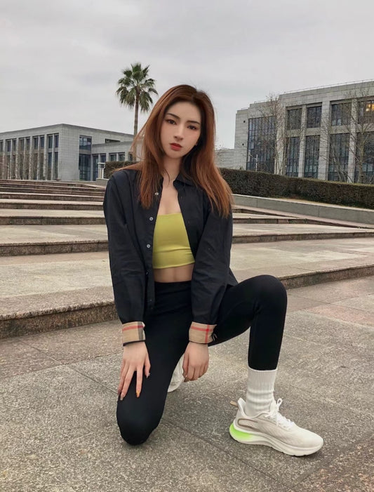 wearing Burberry Sherwood Long-Sleeve Shirts In Black 80323051