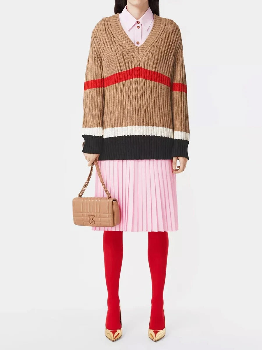 wearing BURBERRY SMALL LOLA QUILTED LEATHER BAG CAMEL 8049001 A1420
