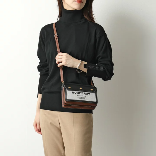 túi đeo chéo Burberry Title Mini Horseferry Black Canvas 8042852 authentic tại blankroom hà nội, việt nam