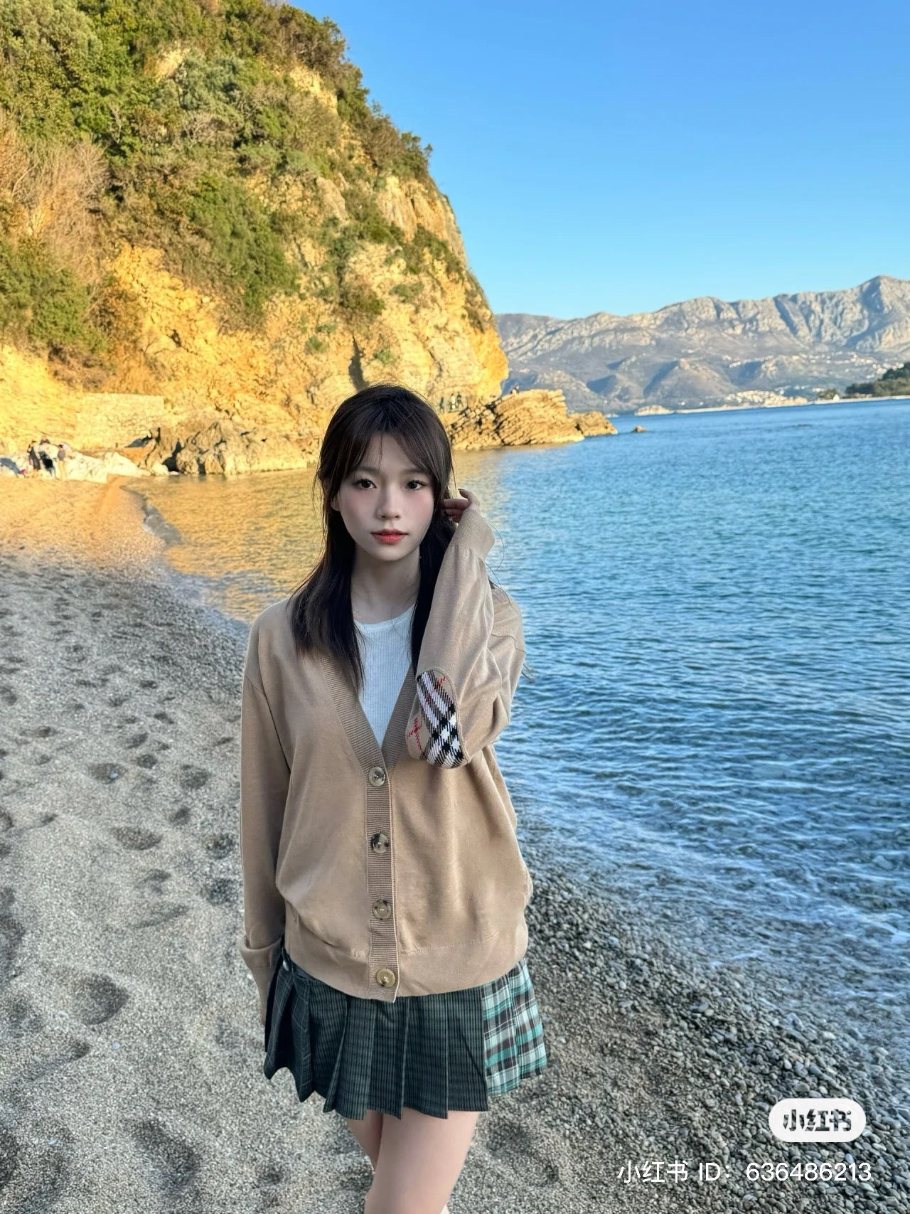 áo len Burberry Vintage Check Elbow Patch 8007975 Dornoch Merino Wool Cardigan Brown 8007975 Authentic tại BlankRoom Hà Nội, Việt Nam