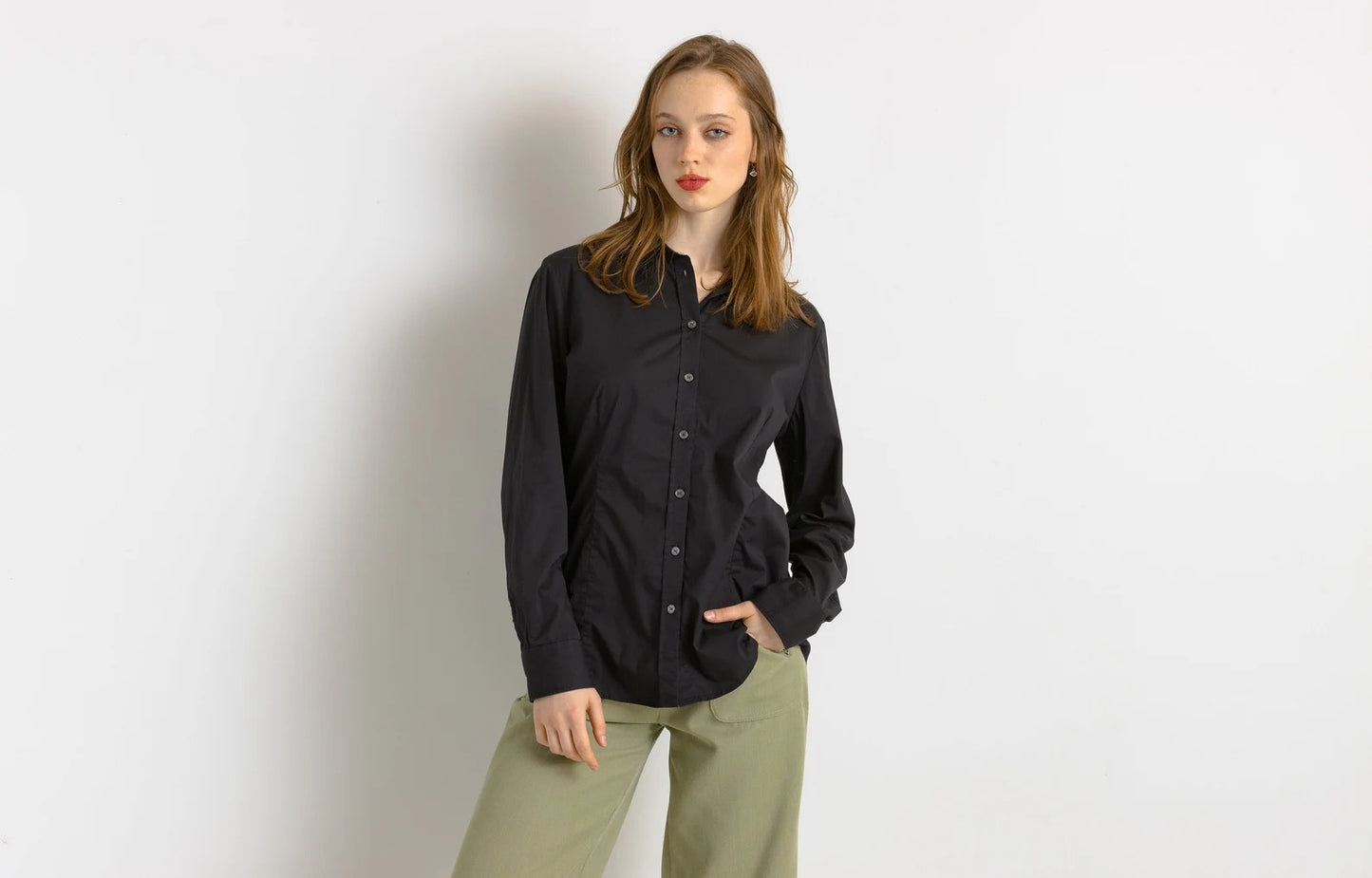wearing Burberry Women Guan Long-Sleeve Shirts In Black 8062146