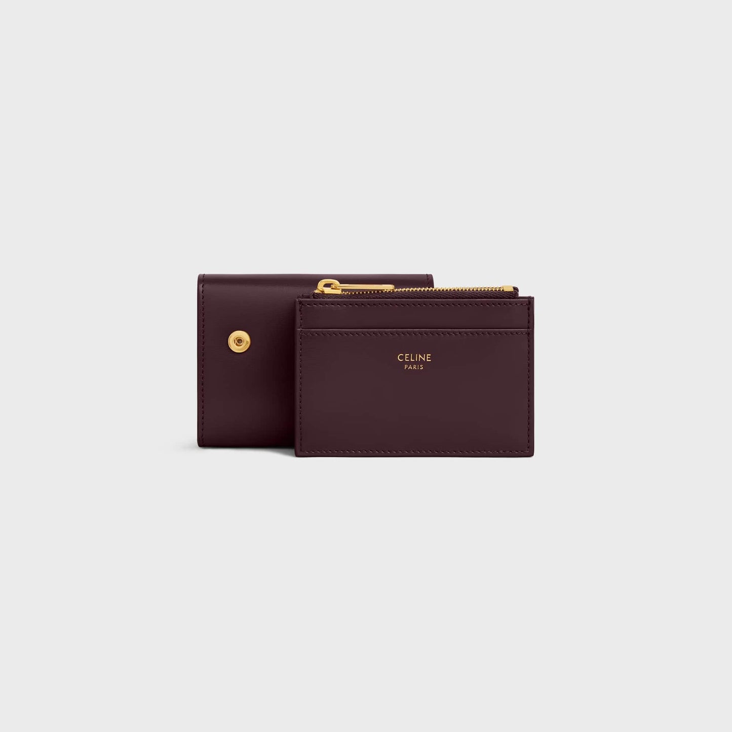 mặt đằng sau của Celine Compact Wallet with Coin Triomphe in Shiny Calfskin Deep Burgundy 10I653DPV.28DG