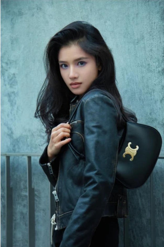 wearing CELINE MEDIUM BLACK TILLY BAG IN SHINY CALFSKIN 115703BF4.38NO