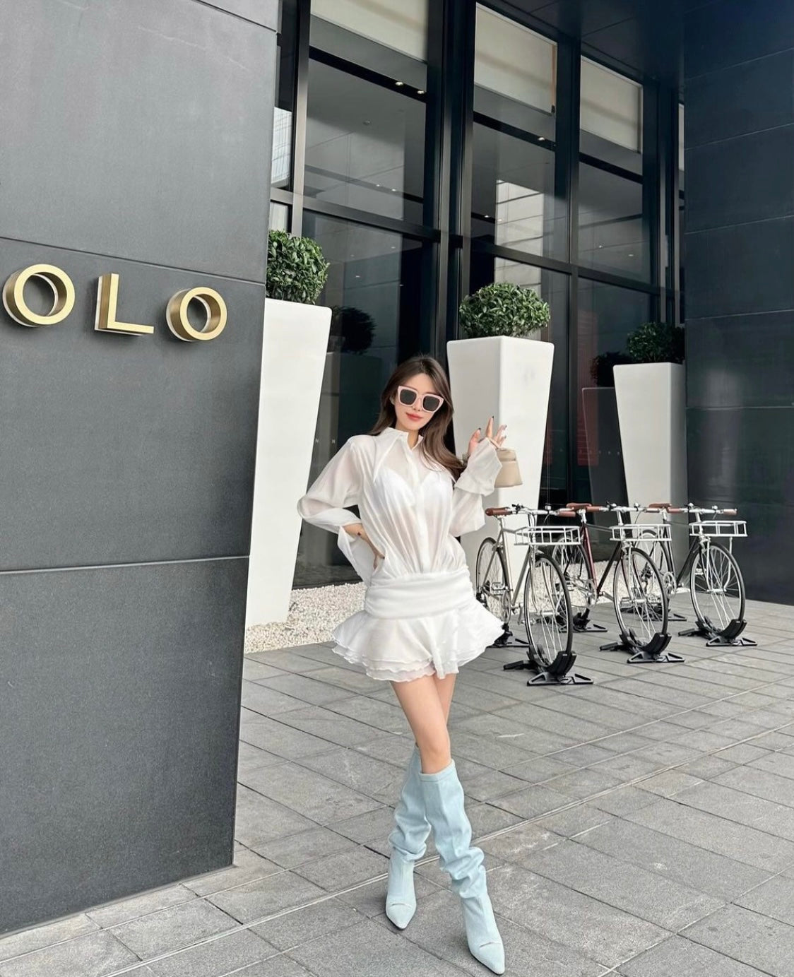 mẫu mang mắt kính râm CELINE MONOCHROMS 03 SUNGLASSES IN ACETATE PASTEL PINK 4S198CPLB.24LP