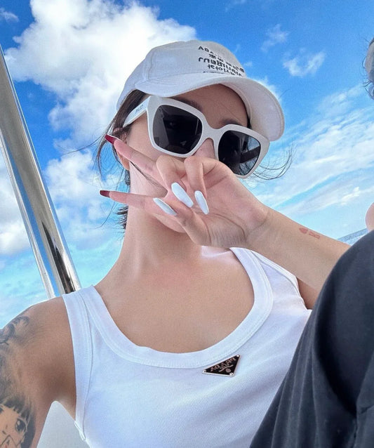 mẫu mang mắt kính râm CELINE MONOCHROMS 03 SUNGLASSES IN ACETATE WHITE 4S198CPLB.01BC