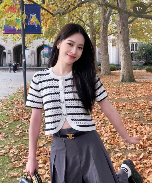 wearing CELINE SMALL TRIOMPHE BELT IN TAURILLON LEATHER BLACK 45AX63A01.38NO