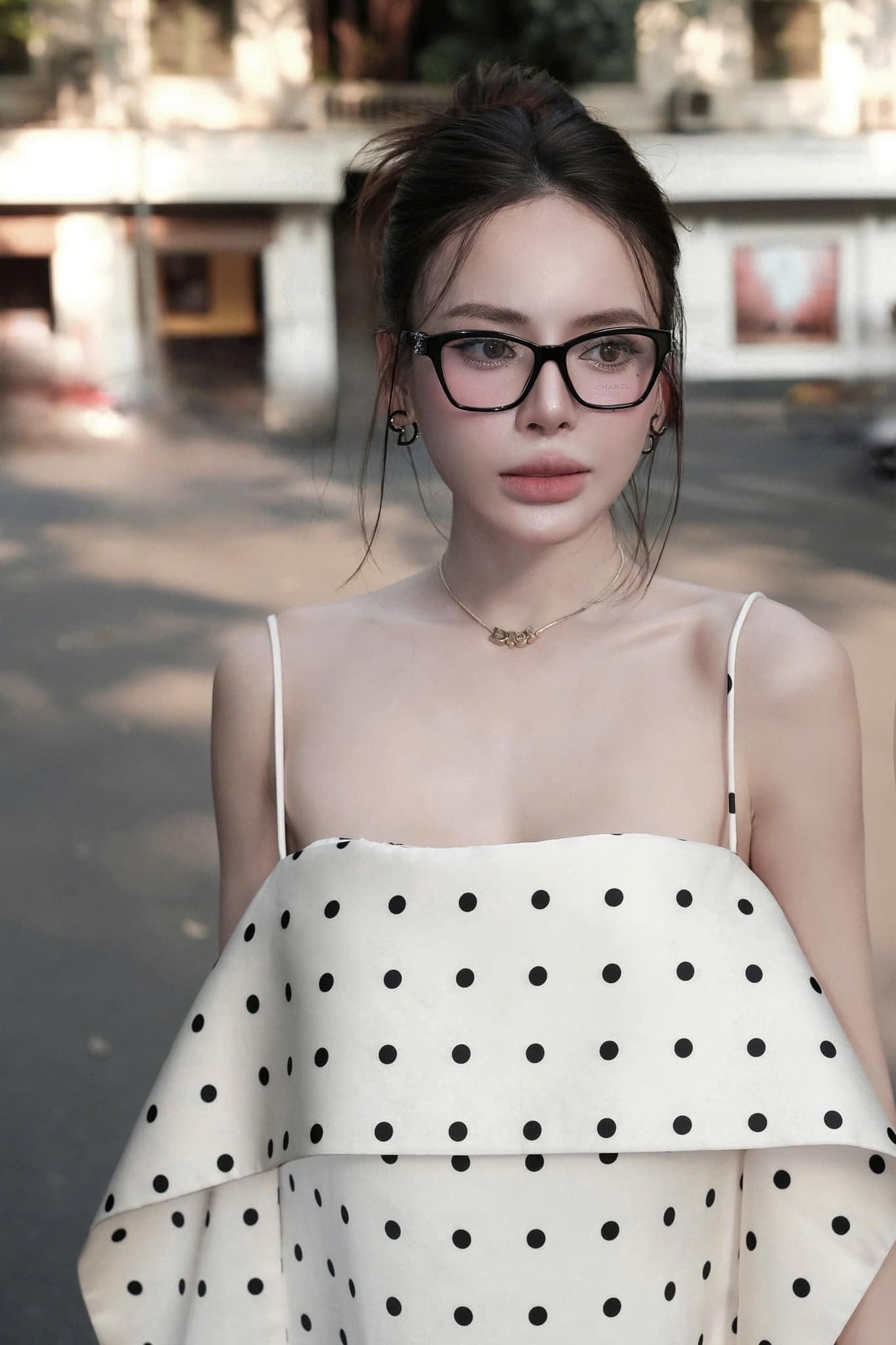 nữ đeo kính CHANEL CH3420QB C501 SQUARE EYEGLASSES