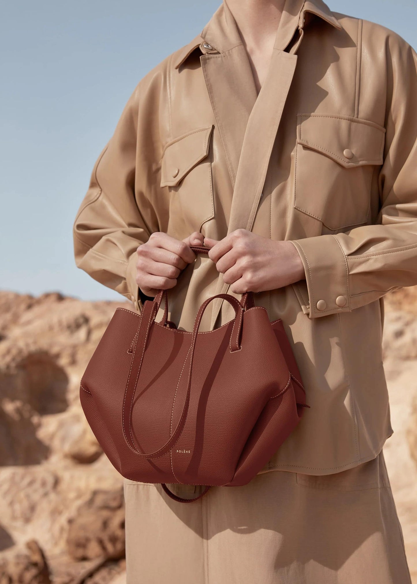 mẫu mang túi Cyme Mini Edition Textured Cognac BHB0018MGRBR418
