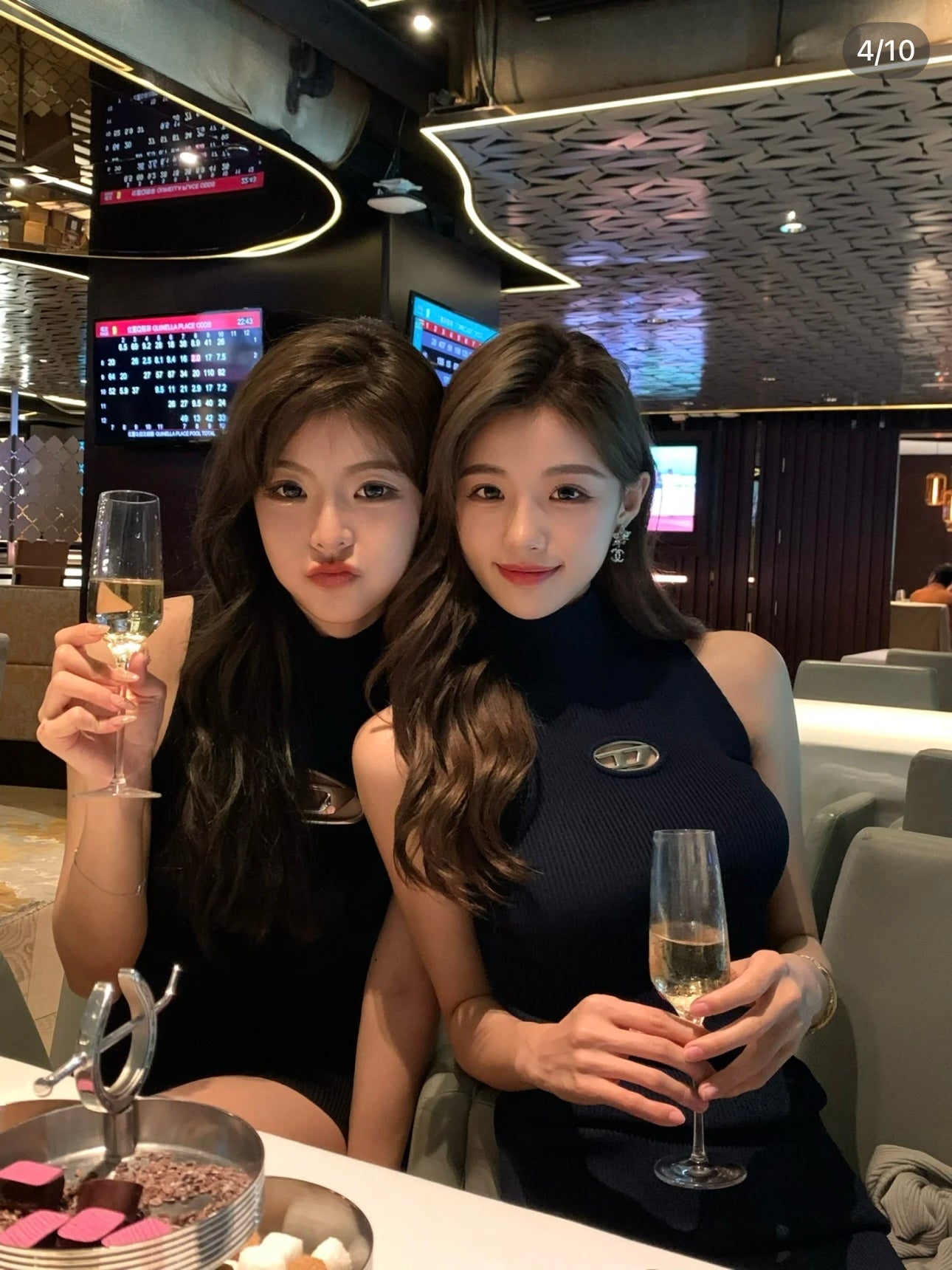 DIESEL M-ONERVAX-TOP BLACK TOP A130200DLAX 9XX authentic tại blankroom việt nam