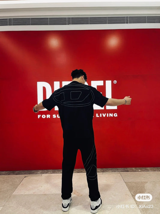 áo thun nam DIESEL T-BOGGY-MEGOVAL-D BLACK T-SHIRT A113020HGAM 9XX