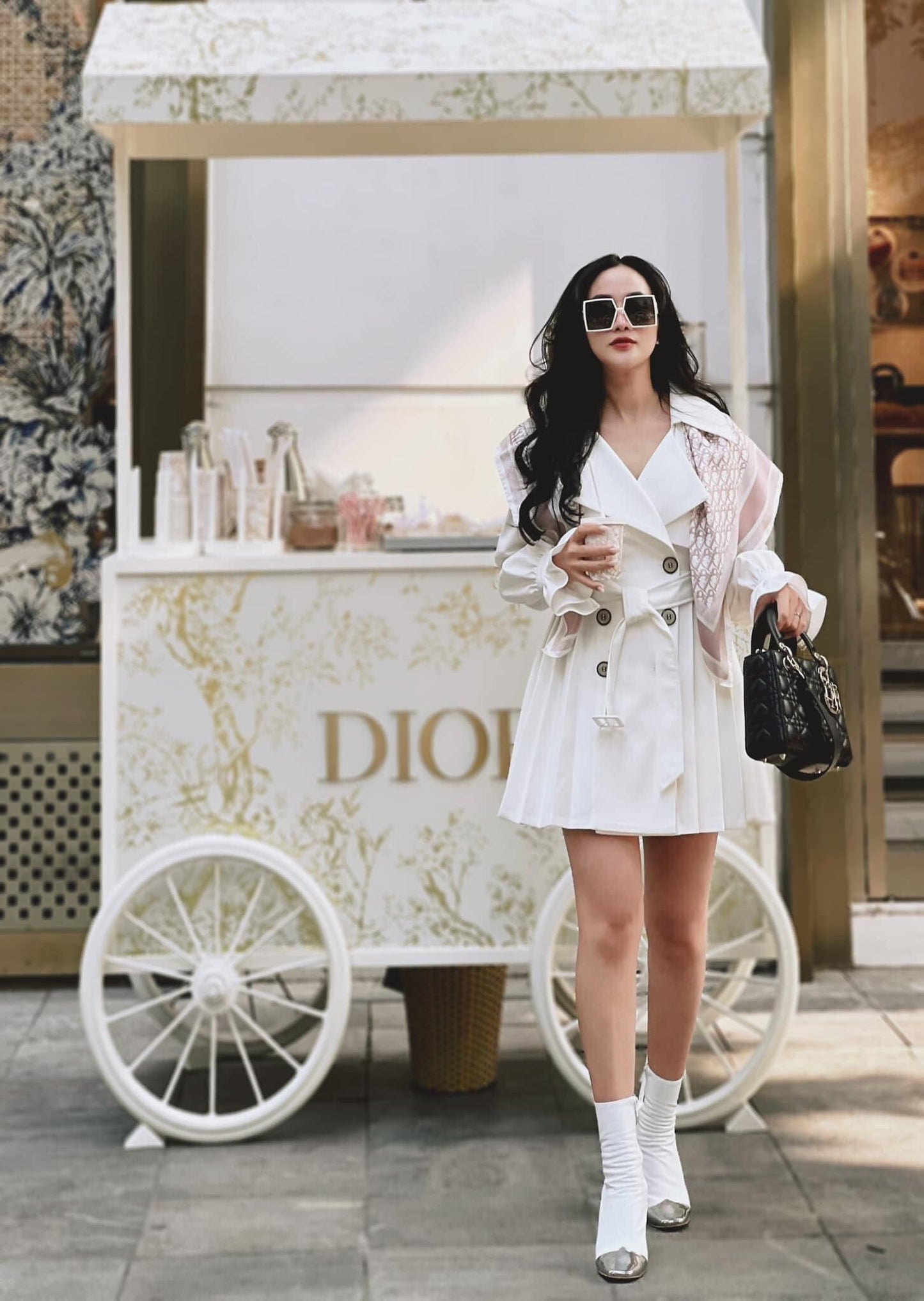 wearing DIOR 30MONTAIGNE SU 95B2 IVORY SUNGLASSES 30MTSUR