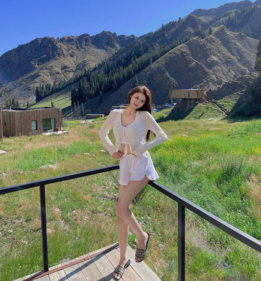 wearing DIOR DWAY SLIDE BEIGE & BLACK PLAN DE PARIS MOTIF KCQ209KPY_S37U