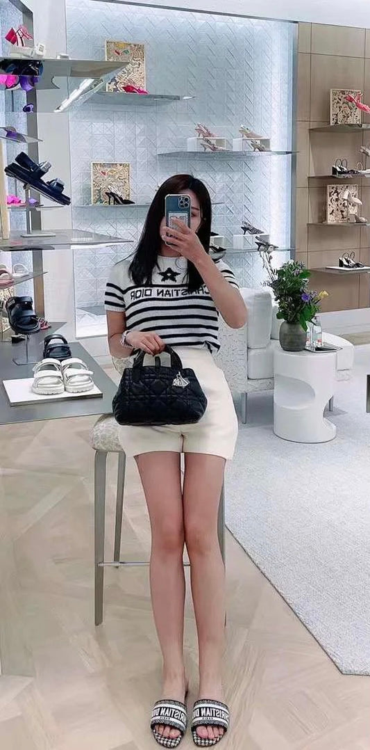 mẫu mang dép nữ DIOR DWAY SLIDE BLACK & WHITE MICRO-HOUNDSTOOTH EMBROIDERED KCQ209MPK_S19W authentic có tại BlankRoom Việt Nam