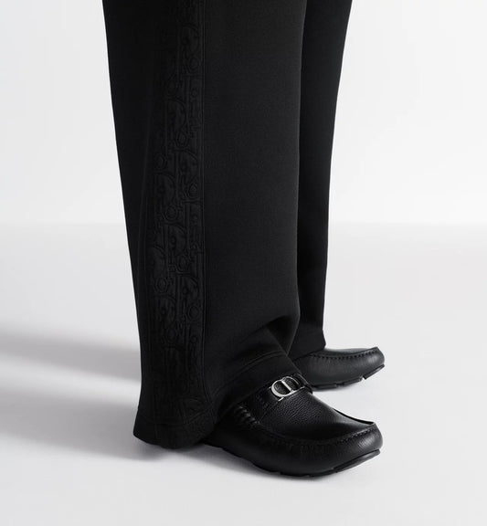 wearing DIOR ODÉON LOAFER BLACK 3LO114YJK_H969