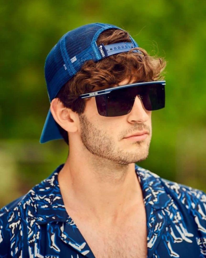 nam đeo kính DIORCLUB M1U 31B8 SUNGLASSES CLUBM1UXT