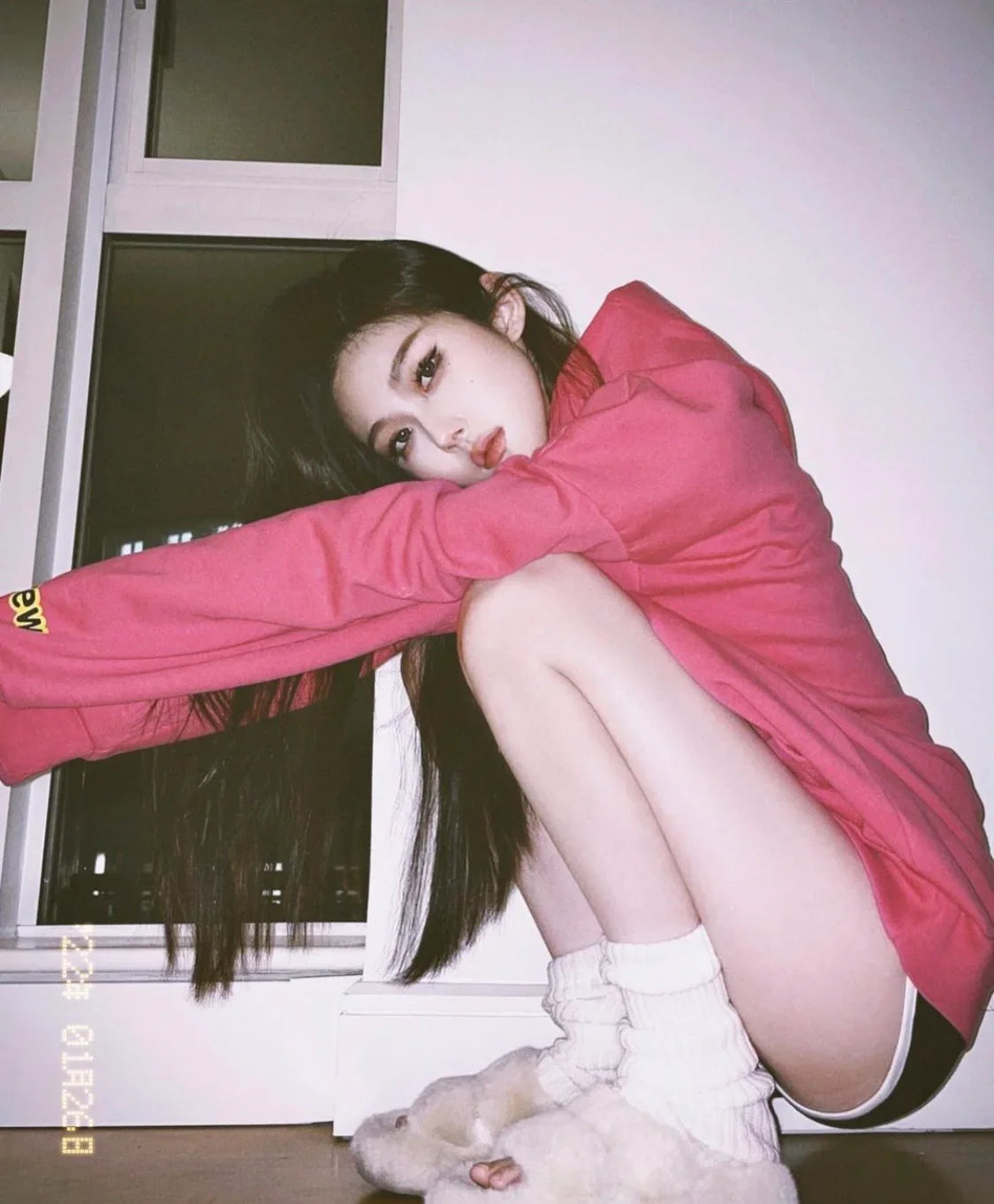 mẫu mang áo DREW HOUSE MASCOT MAGENTA HOODIE authentic