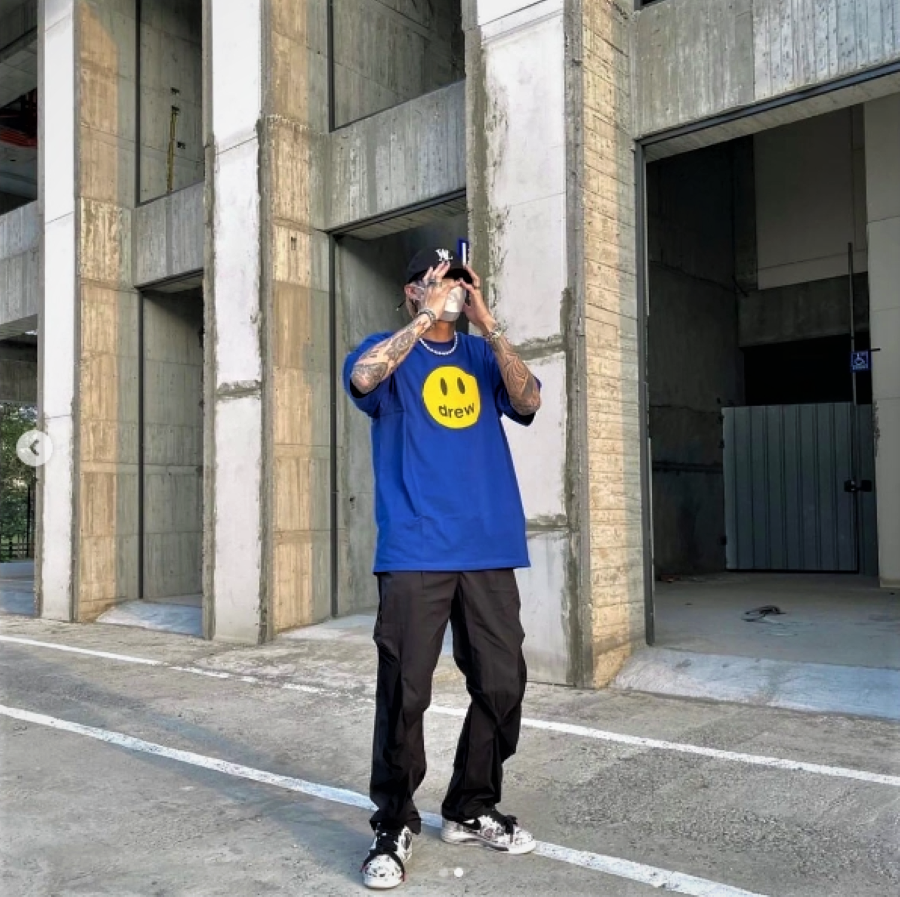 DREW HOUSE MASCOT ROYAL BLUE TEE authentic tại blankroom tại việt nam