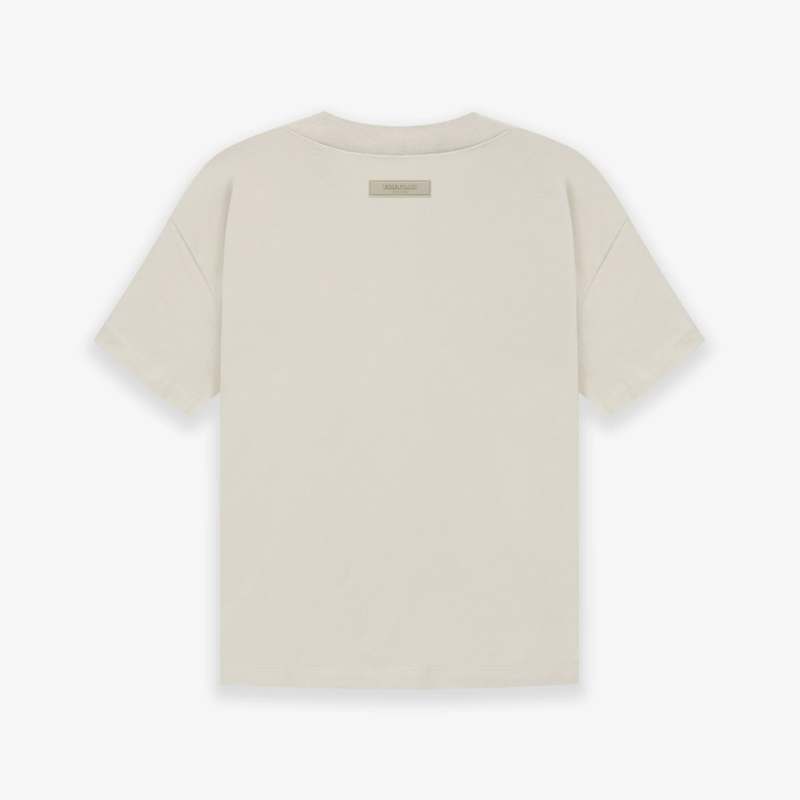 mặt sau áo FEAR OF GOD ESSENTIALS T-SHIRT WHEAT Authentic tại BlankRoom Việt Nam