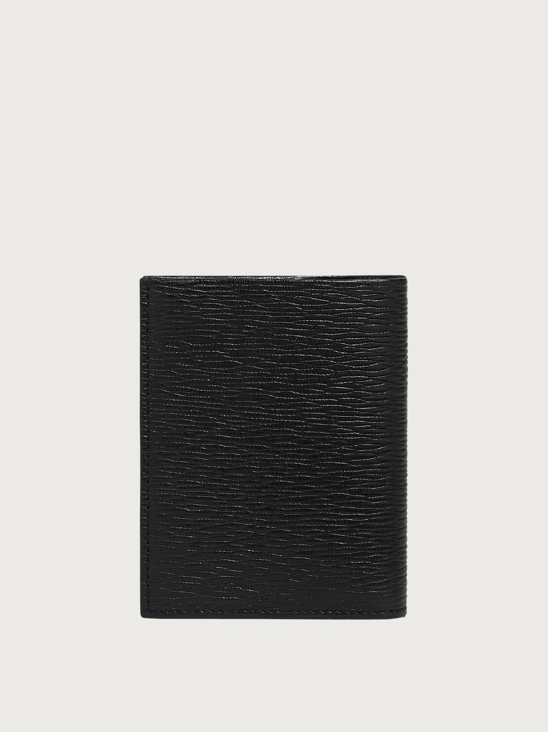 mặt đằng sau lưng ví