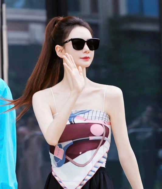 wearing GENTLE MONSTER DEAR (01)