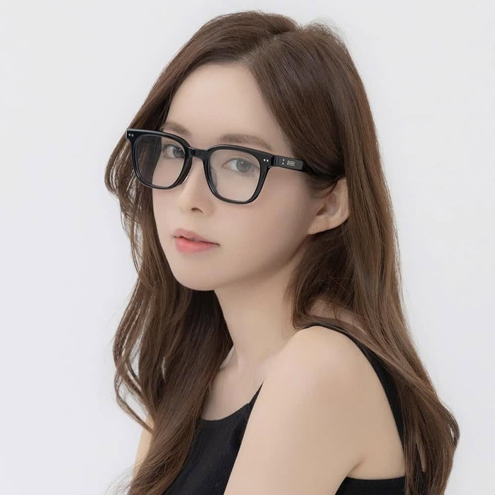 nữ mang kính GENTLE MONSTER GM EVAN (01)